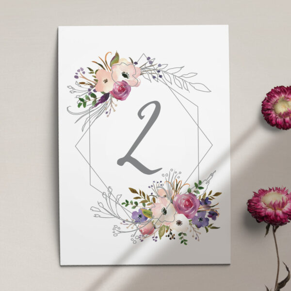 Numer na stół ślubny z kolekcji Kreska i kwiaty firmy Cartolina - zaproszenia ślubne
