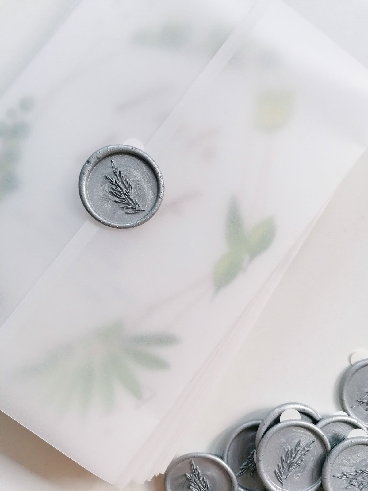 botaniczne zaproszenia z lakiem 1